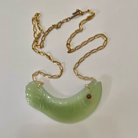 Vintage, 4.5in Carved Fish Jade  Necklace - Picture 10 of 10
